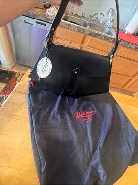Boldrini Black Leather Shoulder Bag with Gold-Tone Accents